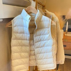 Uniqlo puffer jacket vest